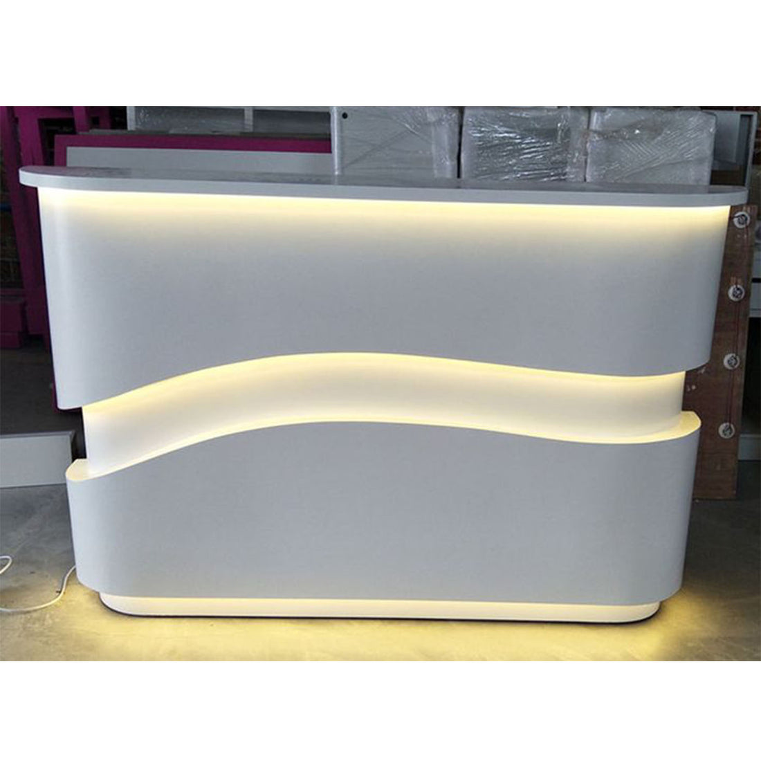 Does small reception desks are useful in offices?