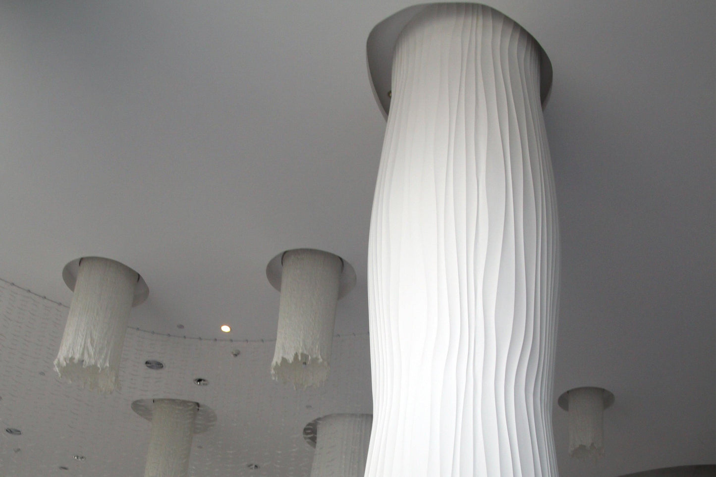 Cylinder luxury custom solid surface stone white design for hotel